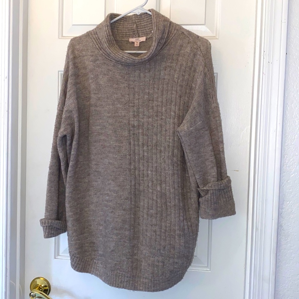 Como Vintage Tan Sweater